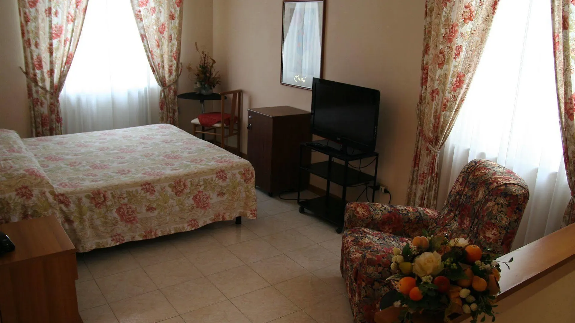 Hotel Elena Chianciano Terme 3*,  Italia